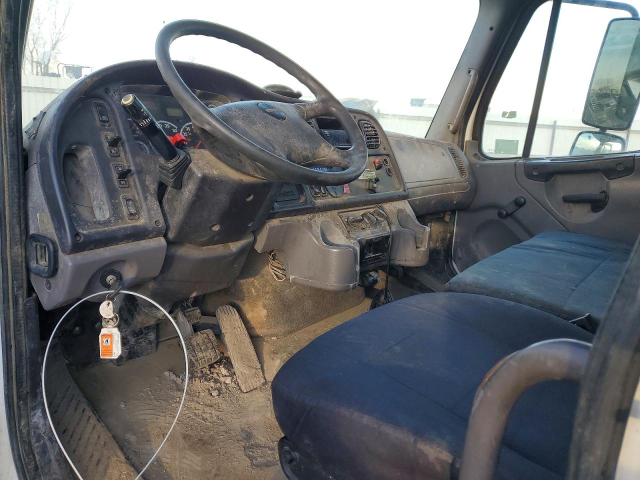 FREIGHTLINER M2 2014 — 9