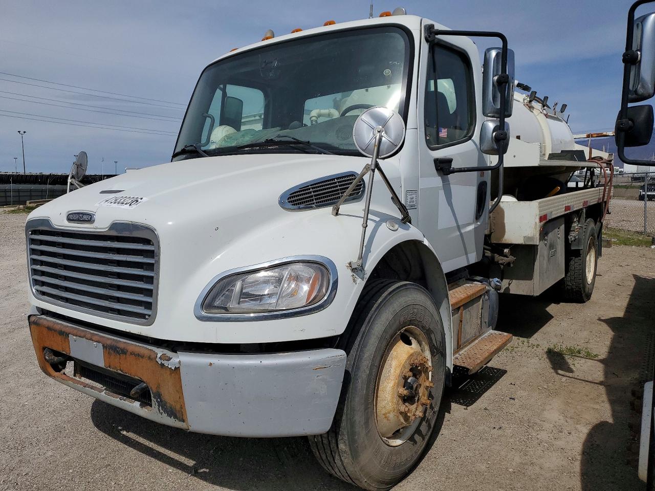 FREIGHTLINER M2 2014 — 2