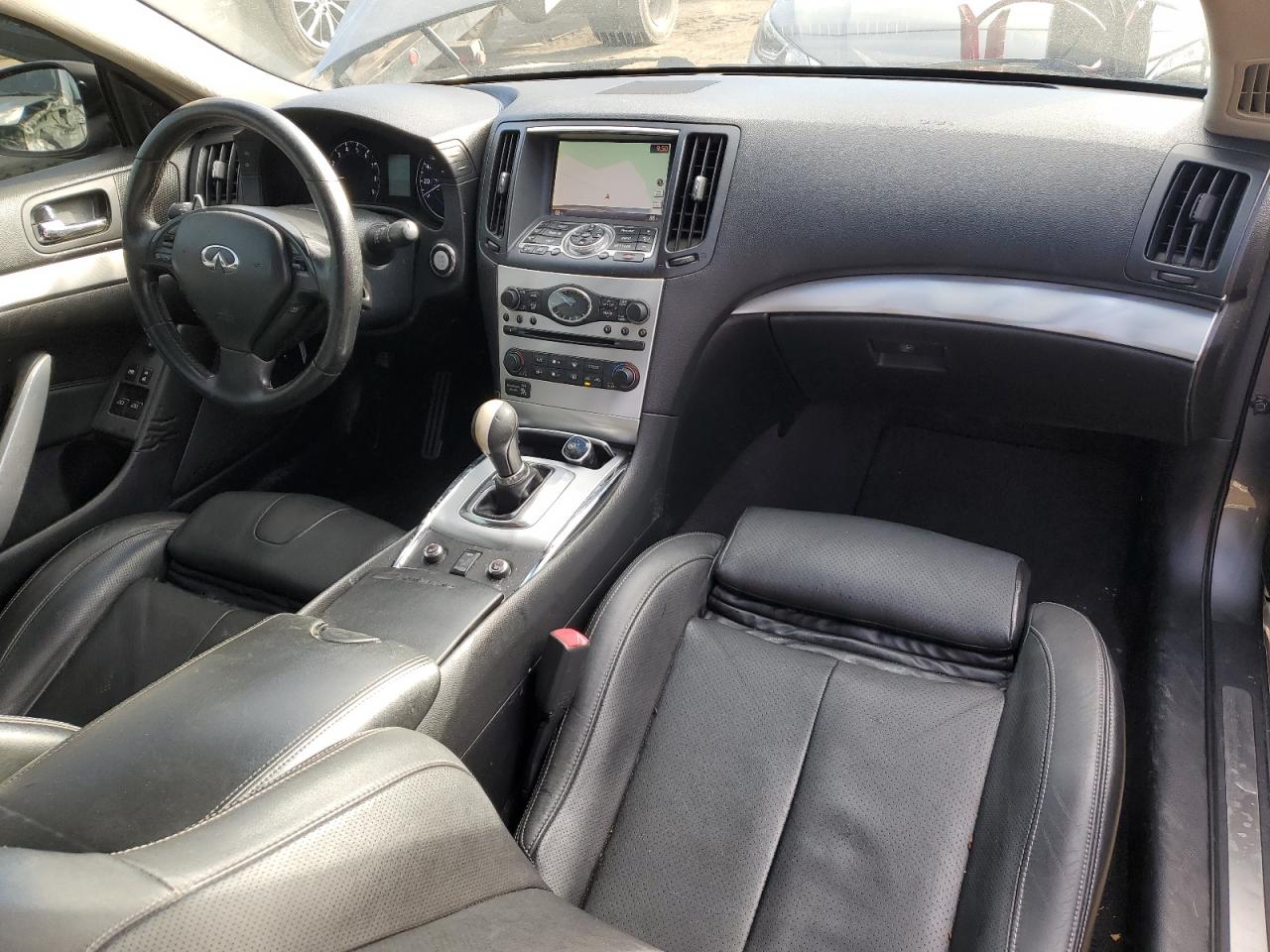 INFINITI Q60 2015 — 9