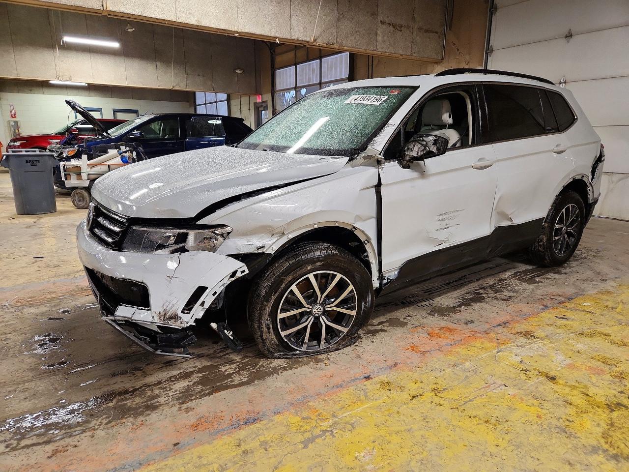 2019 VOLKSWAGEN TIGUAN SE