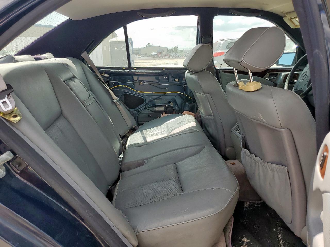 MERCEDES-BENZ 160 1997 — 11
