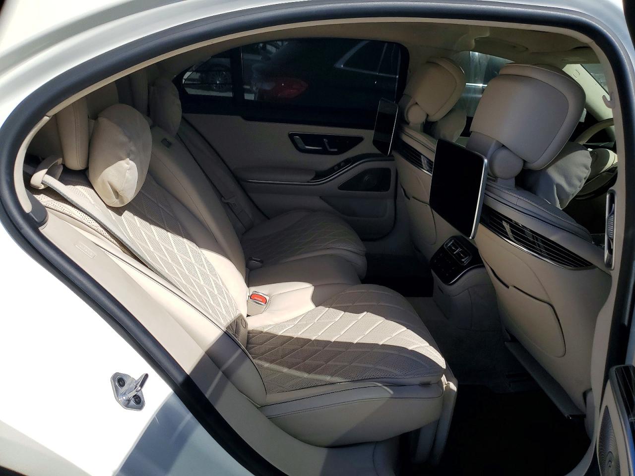 MERCEDES-BENZ S 2021 — 11