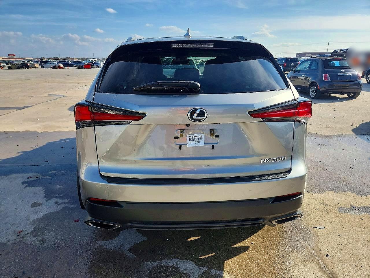 LEXUS NX 300 2021 — 7