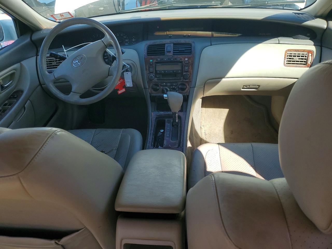 TOYOTA AVALON 2003 — 9