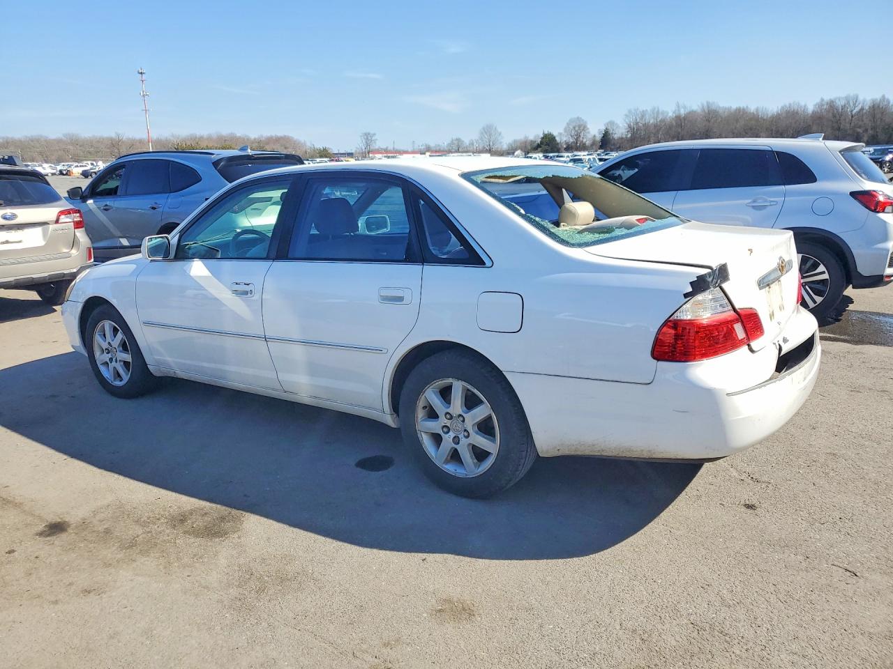 TOYOTA AVALON 2003 — 3