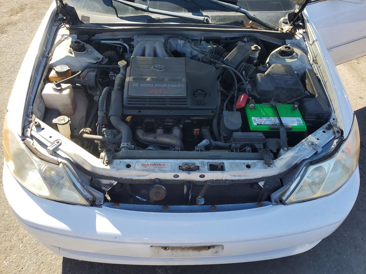 TOYOTA AVALON 2003 — 12