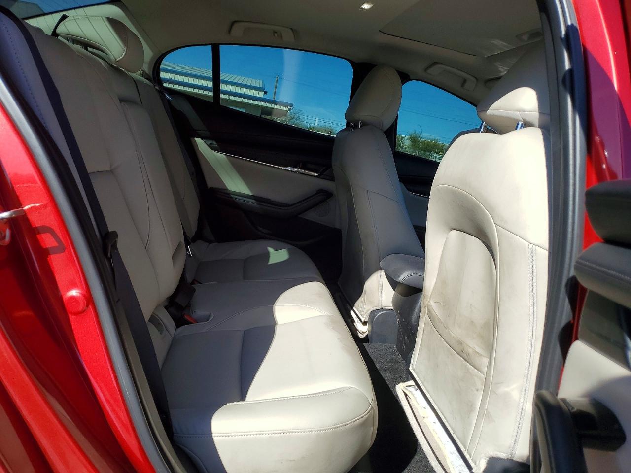 MAZDA 3 2023 — 11