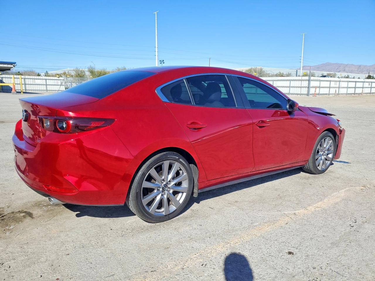 MAZDA 3 2023 — 4