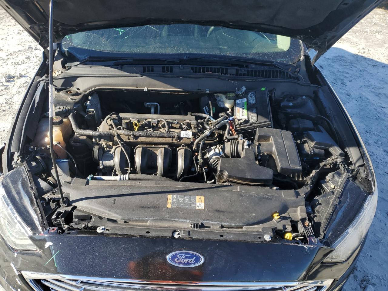 FORD FUSION 2017 — 12