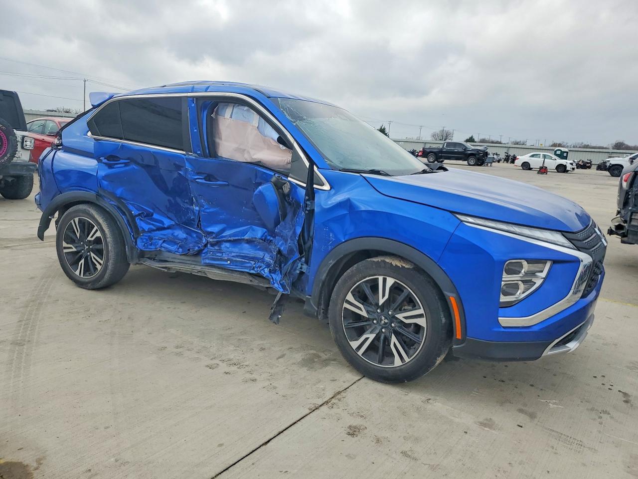 2023 MITSUBISHI ECLIPSE CROSS SE