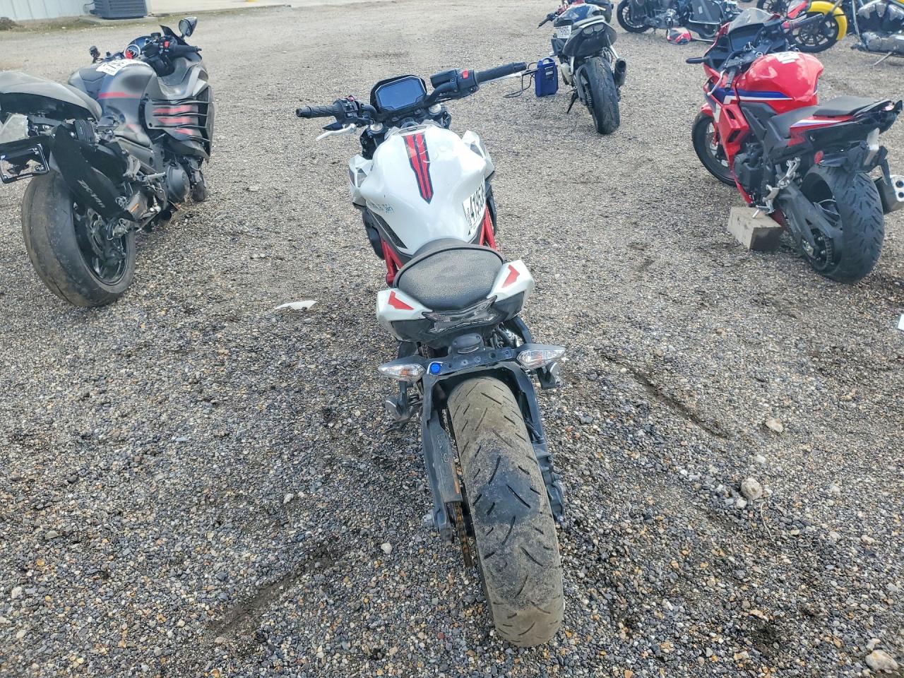 KAWASAKI ER650 2022 — 5