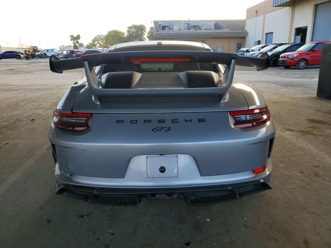 PORSCHE 911 2018 — 7
