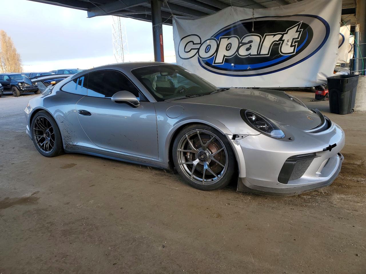 PORSCHE 911 2018 — 5