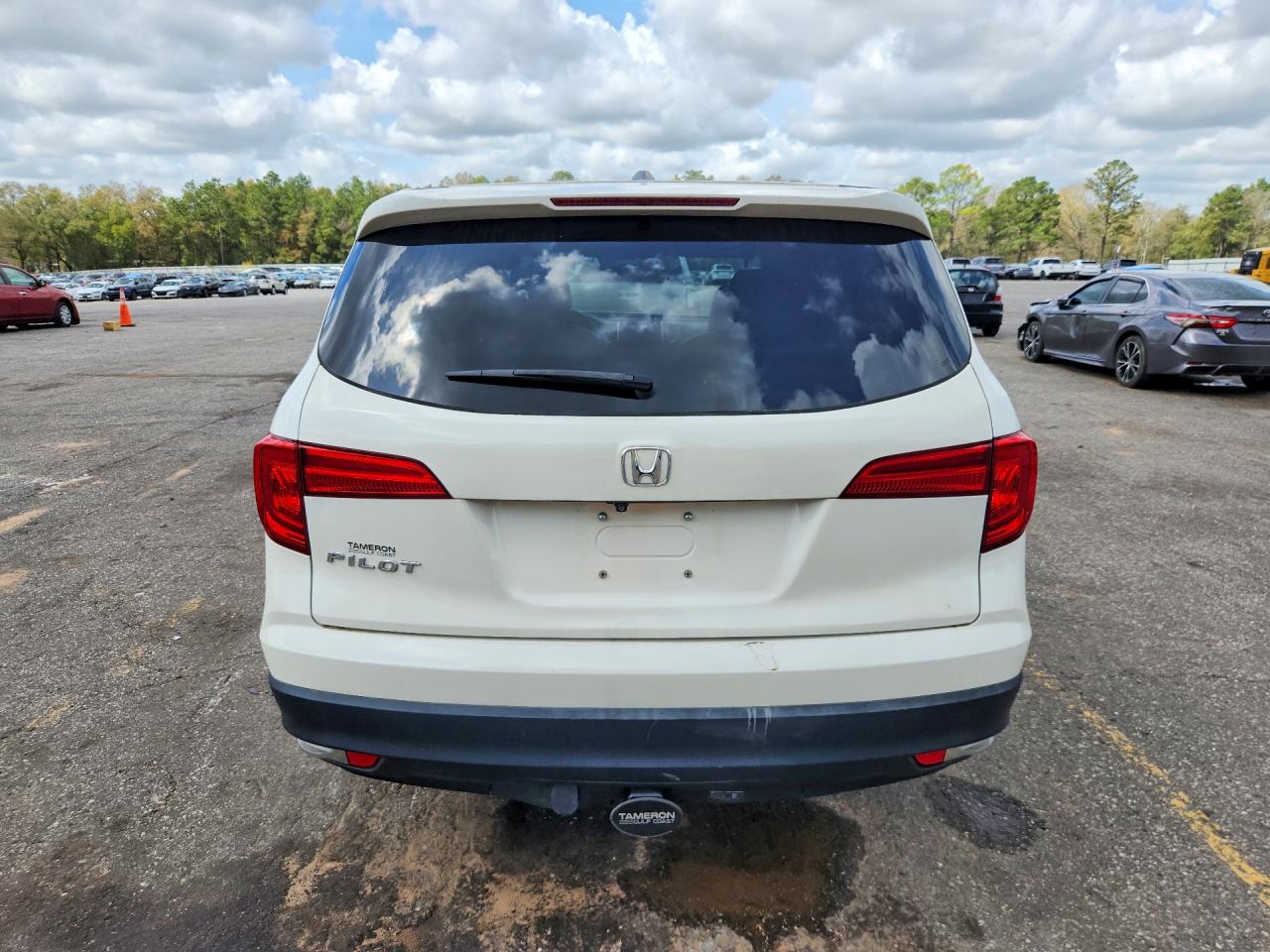 HONDA PILOT 2017 — 7