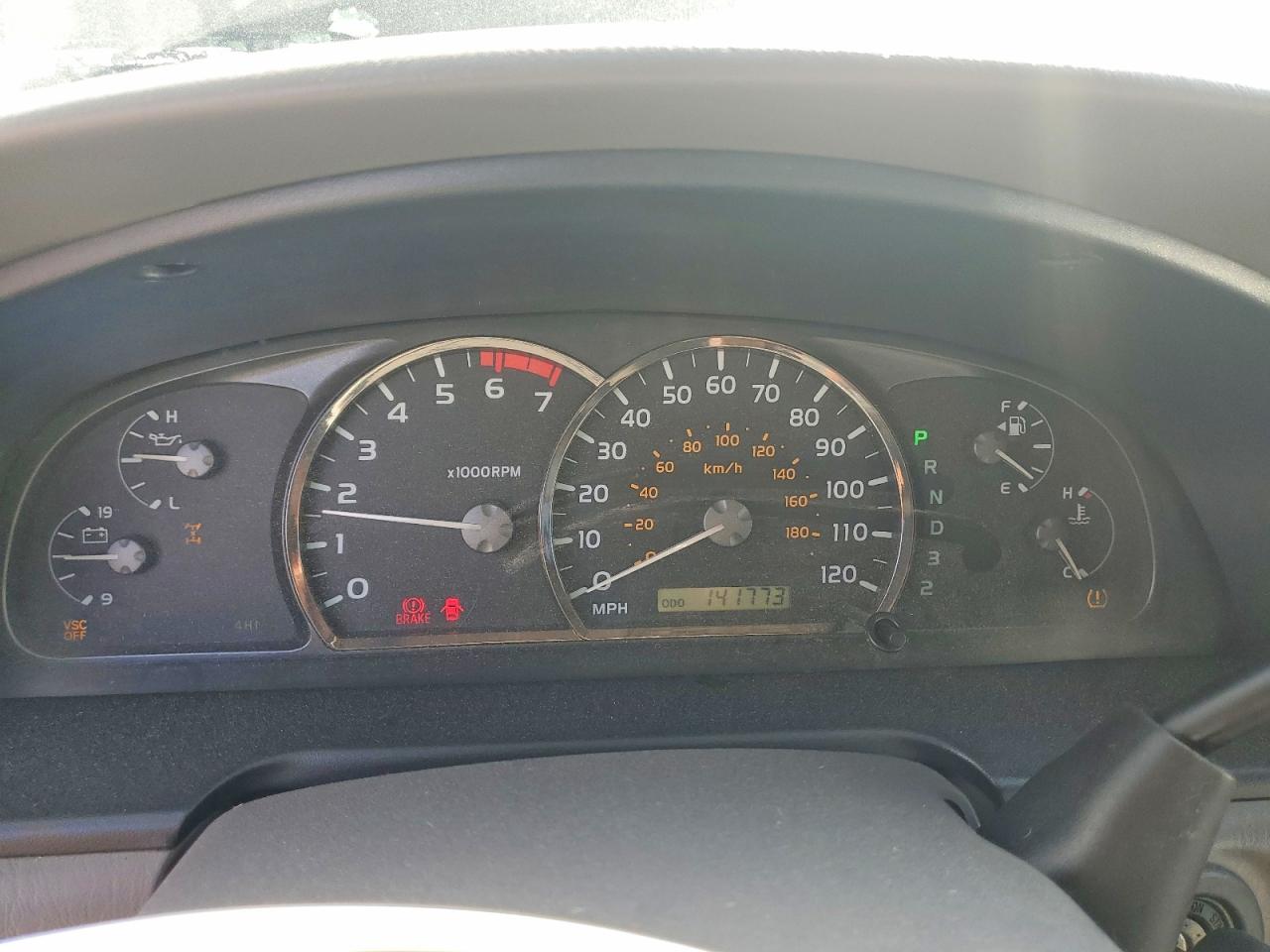 TOYOTA SEQUOIA 2006 — 10