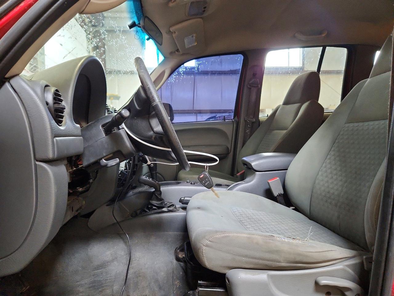 JEEP LIBERTY 2006 — 8