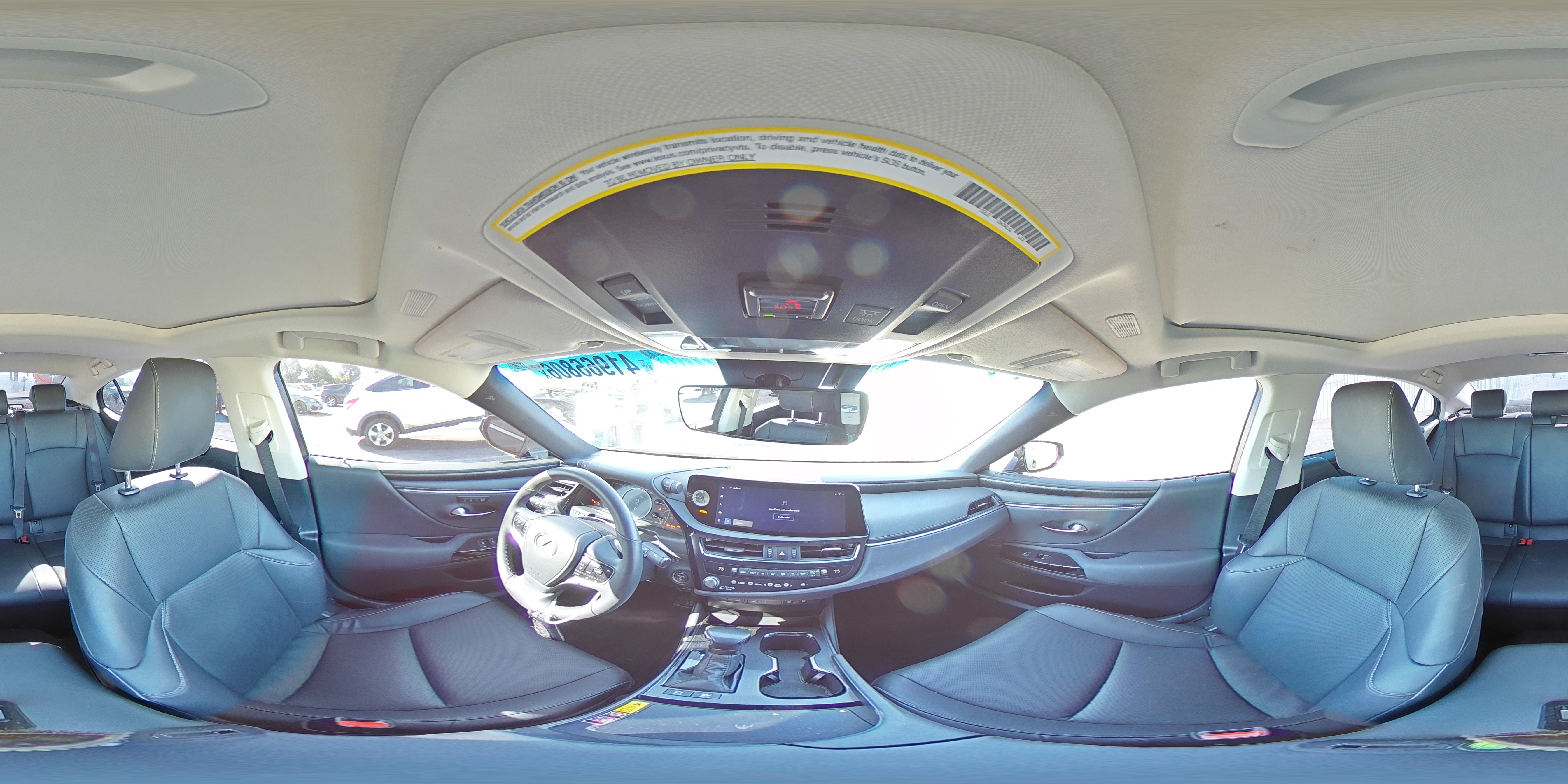 LEXUS ES 300H 2023 — 15