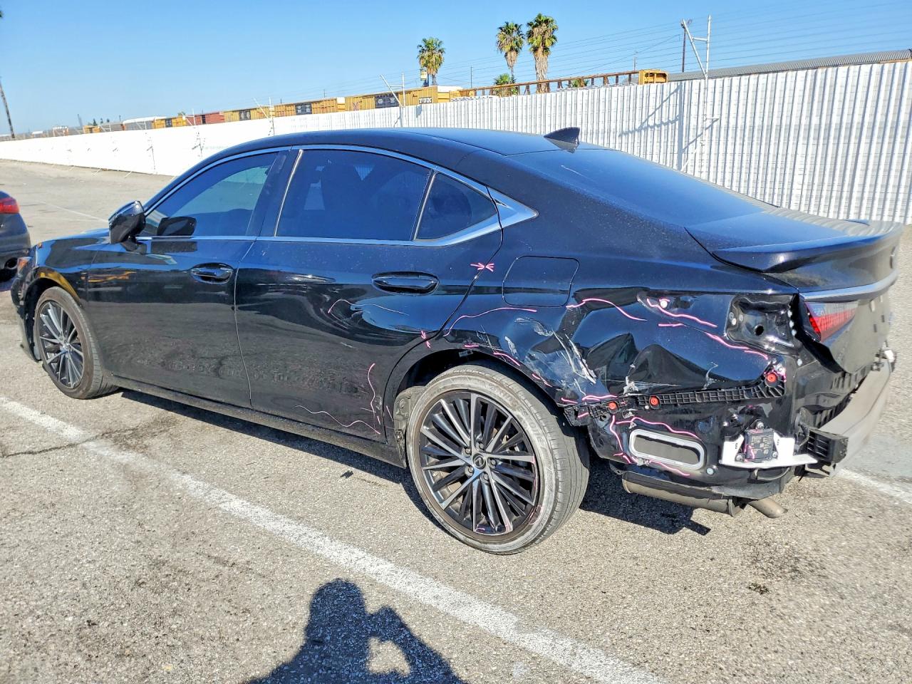 LEXUS ES 300H 2023 — 3