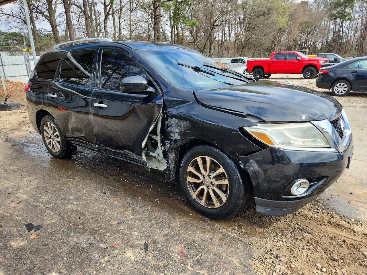 2015 NISSAN PATHFINDER SV
