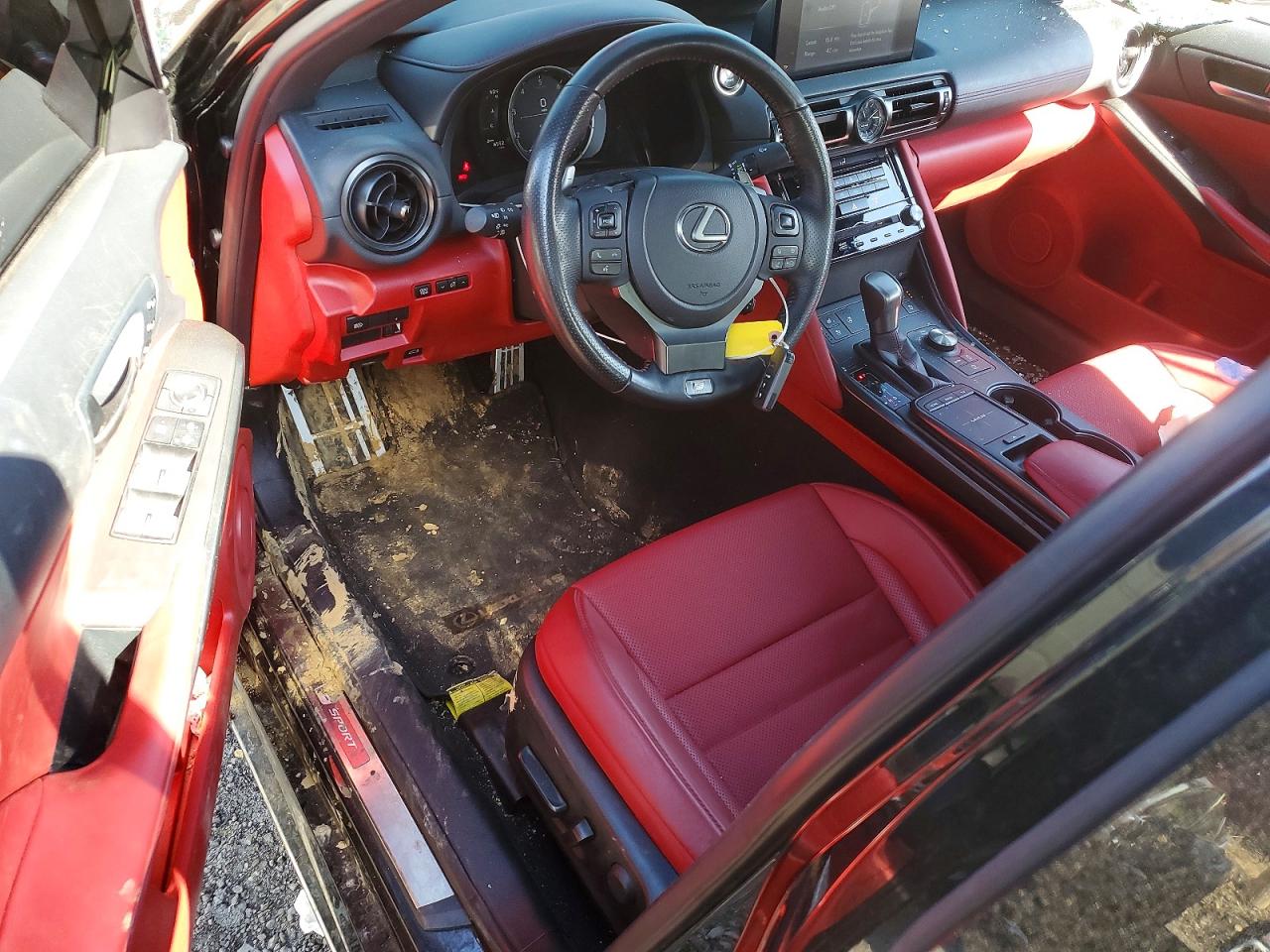 LEXUS IS 350 2023 — 9