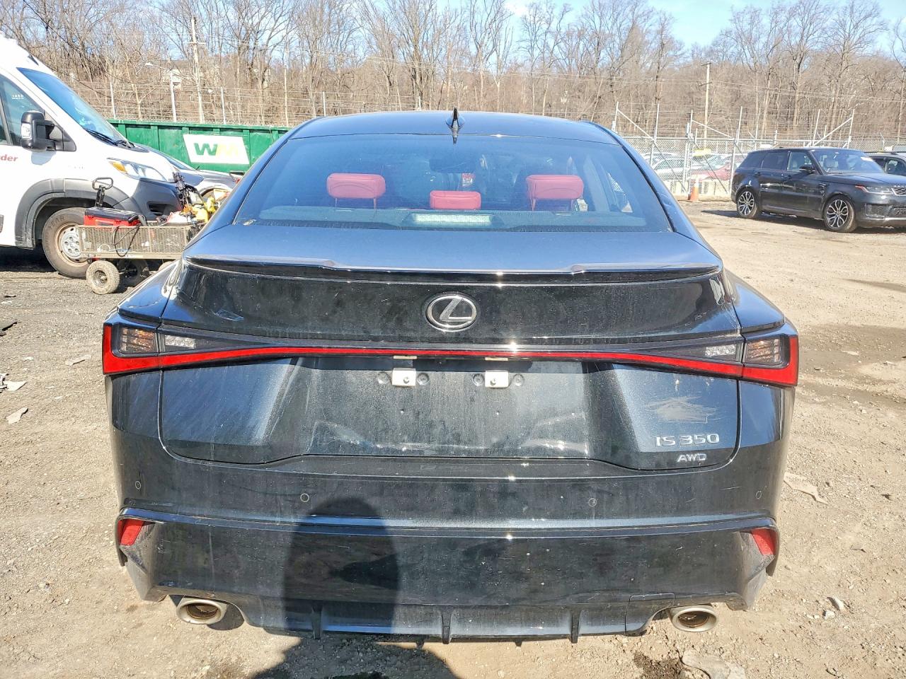 LEXUS IS 350 2023 — 7