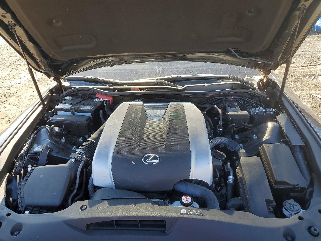 LEXUS IS 350 2023 — 12