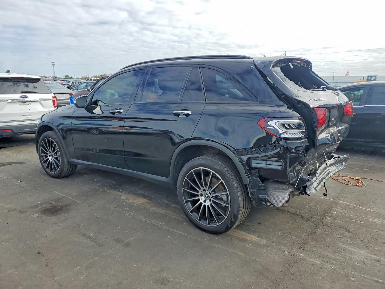 MERCEDES-BENZ GLC 2022 — 3