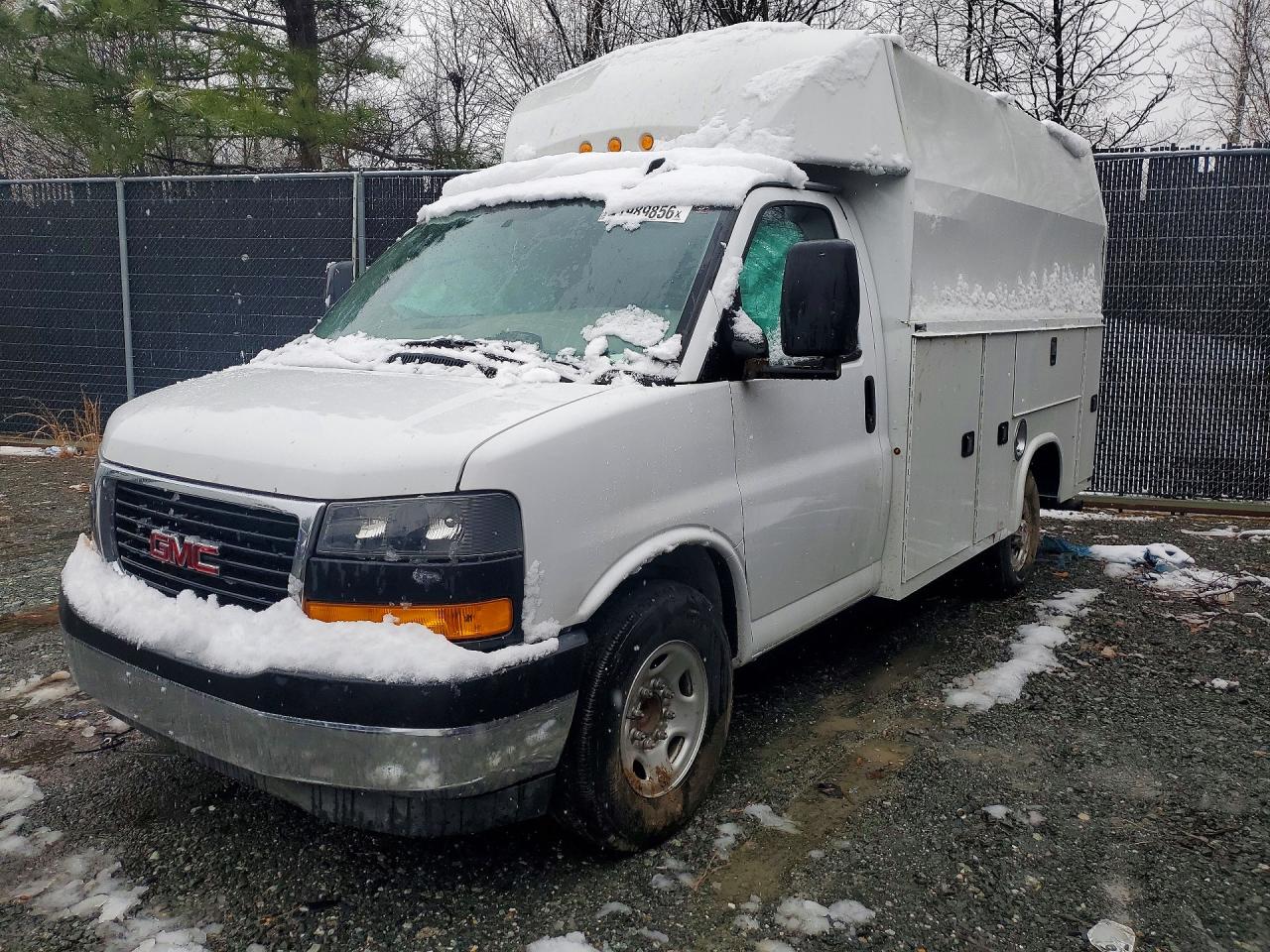GMC SAVANA 2024 — 2