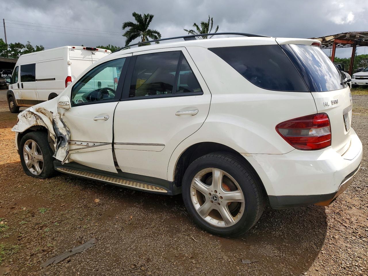 MERCEDES-BENZ ML 2007 — 3