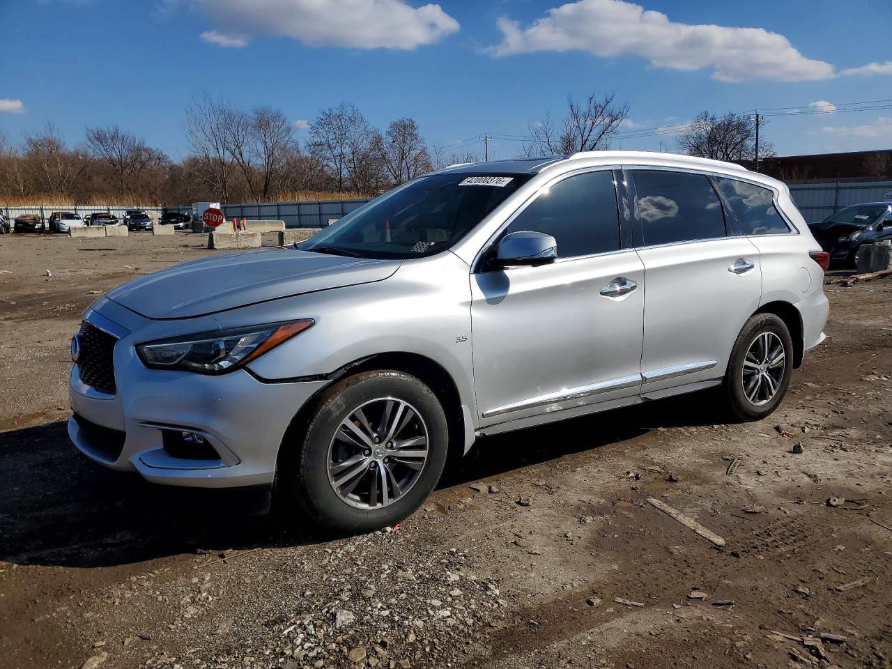 2017 INFINITI QX60 BASE