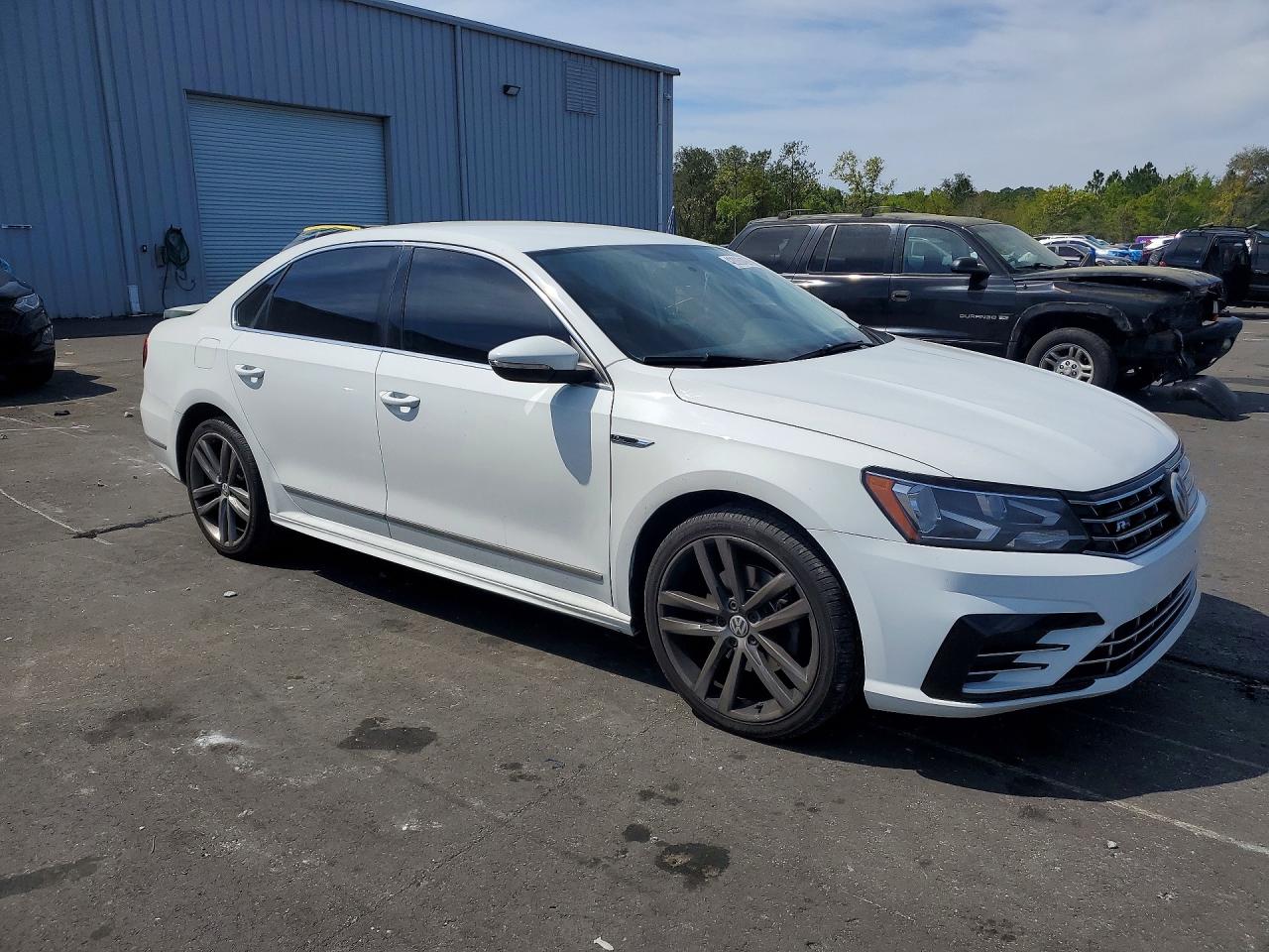 2017 VOLKSWAGEN PASSAT R-LINE