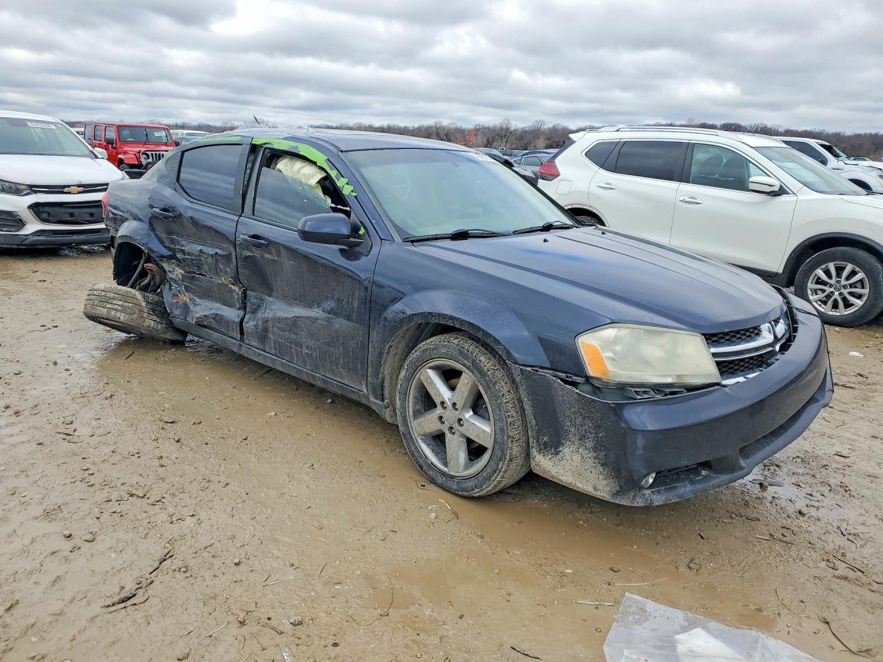 2011 DODGE AVENGER LUX