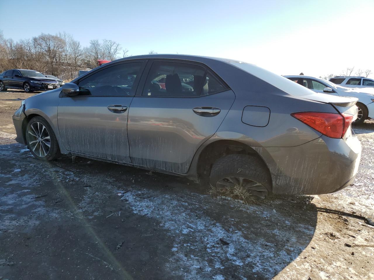 TOYOTA COROLLA 2017 — 3