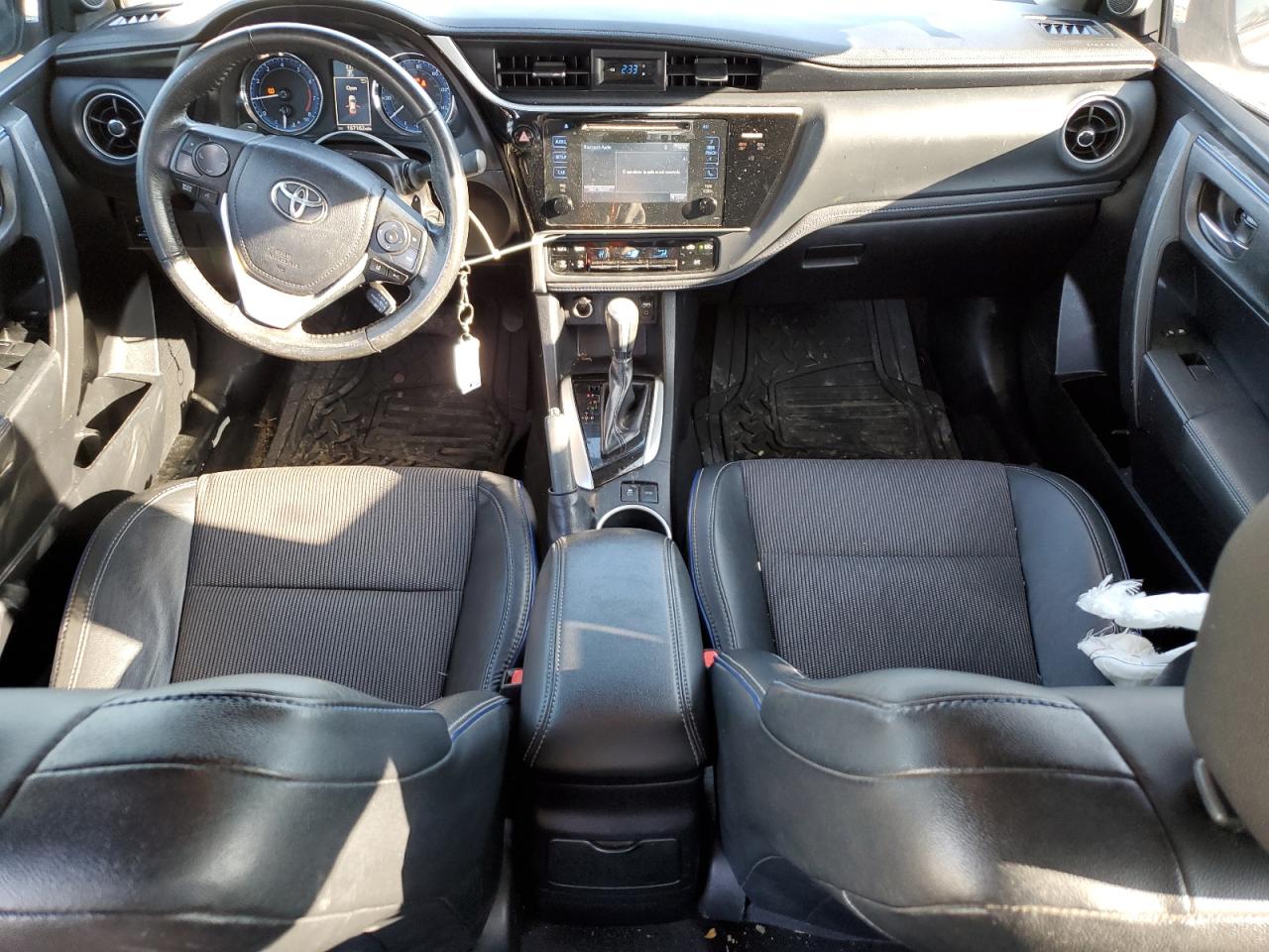 TOYOTA COROLLA 2017 — 9