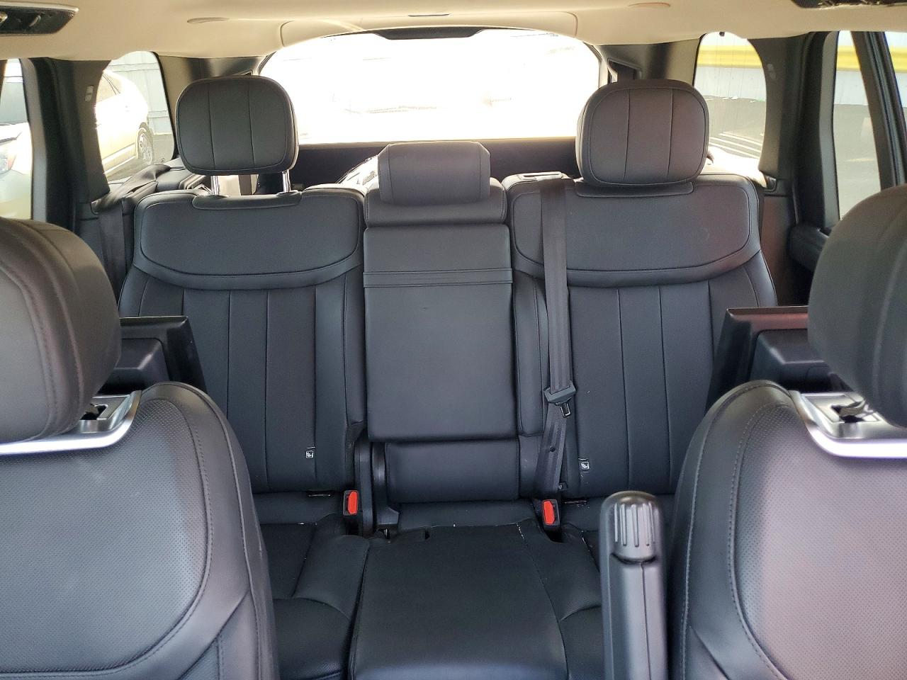 LAND ROVER RANGE ROVER 2023 — 11