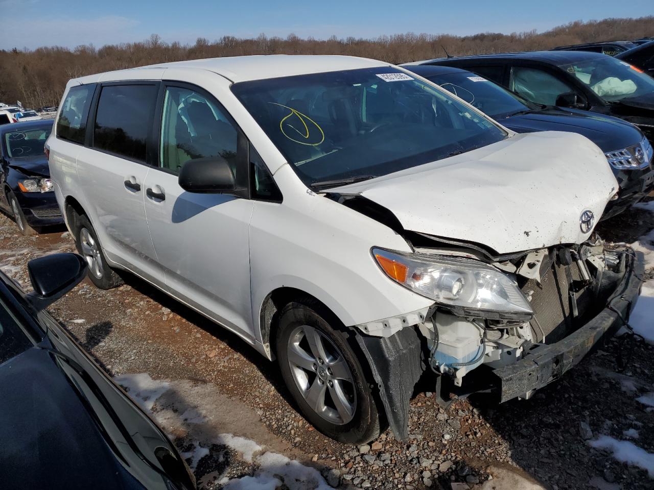 2015 TOYOTA SIENNA
