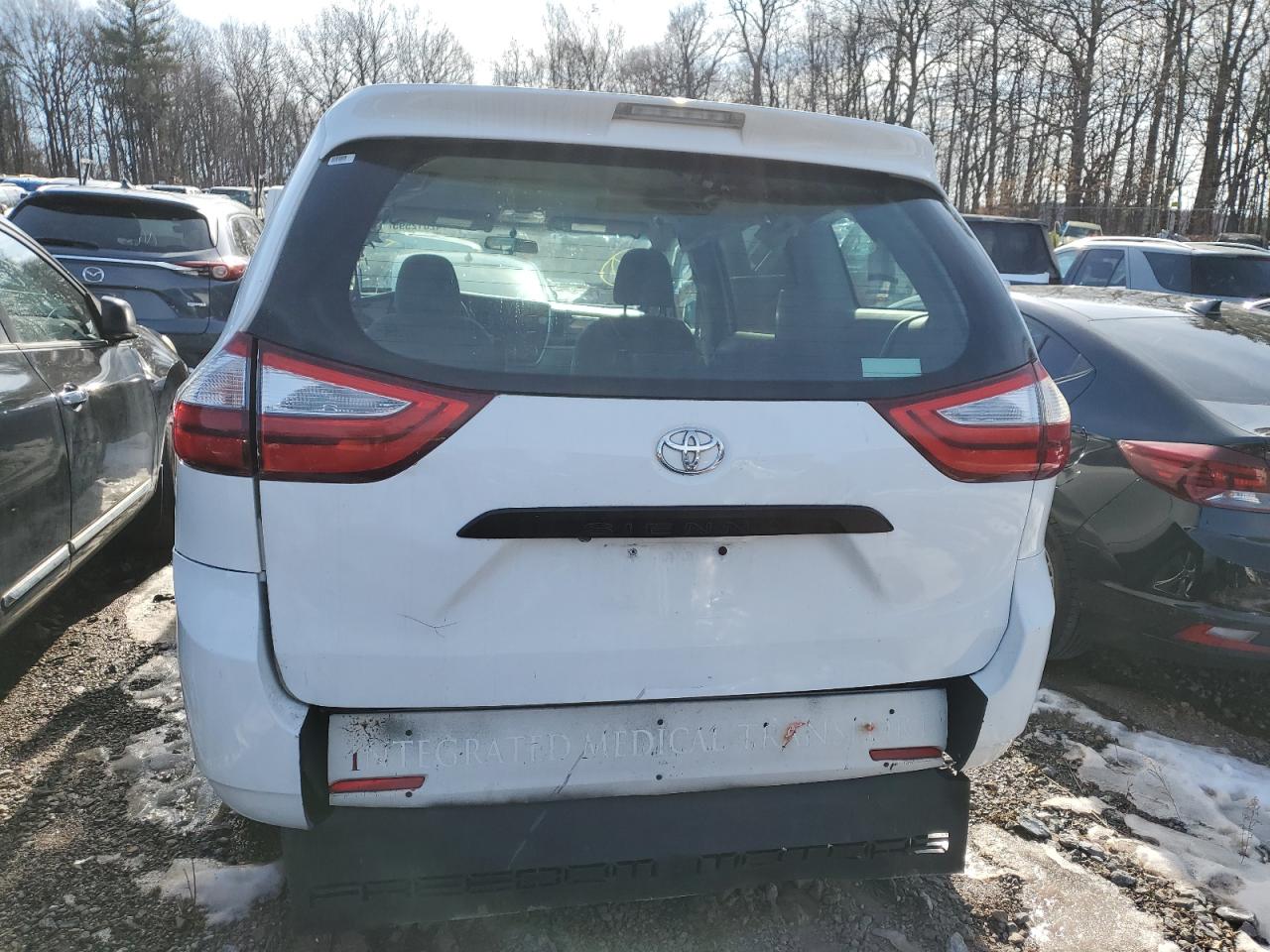 TOYOTA SIENNA 2015 — 7
