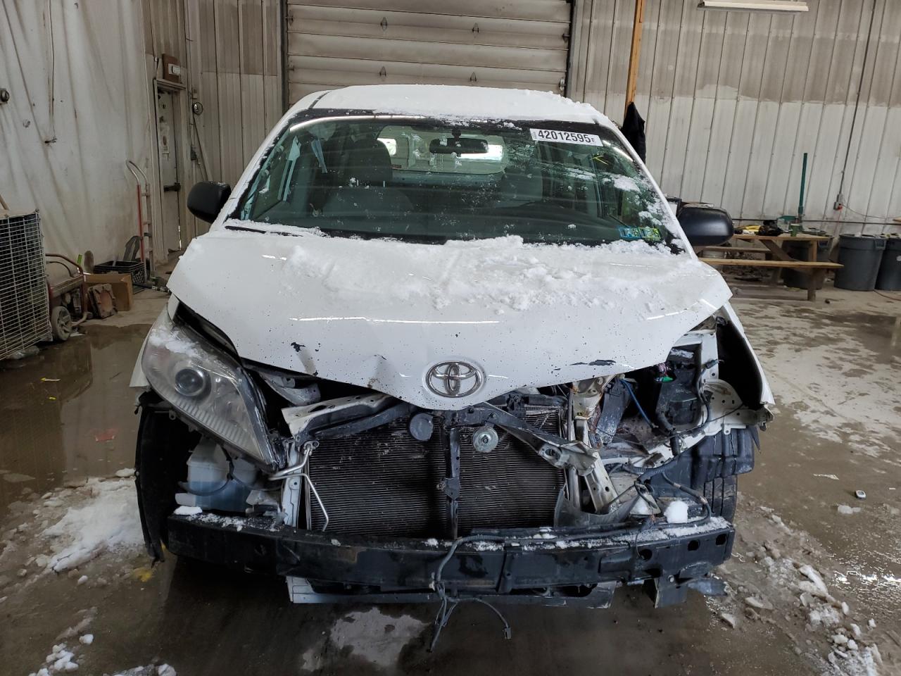 TOYOTA SIENNA 2015 — 6