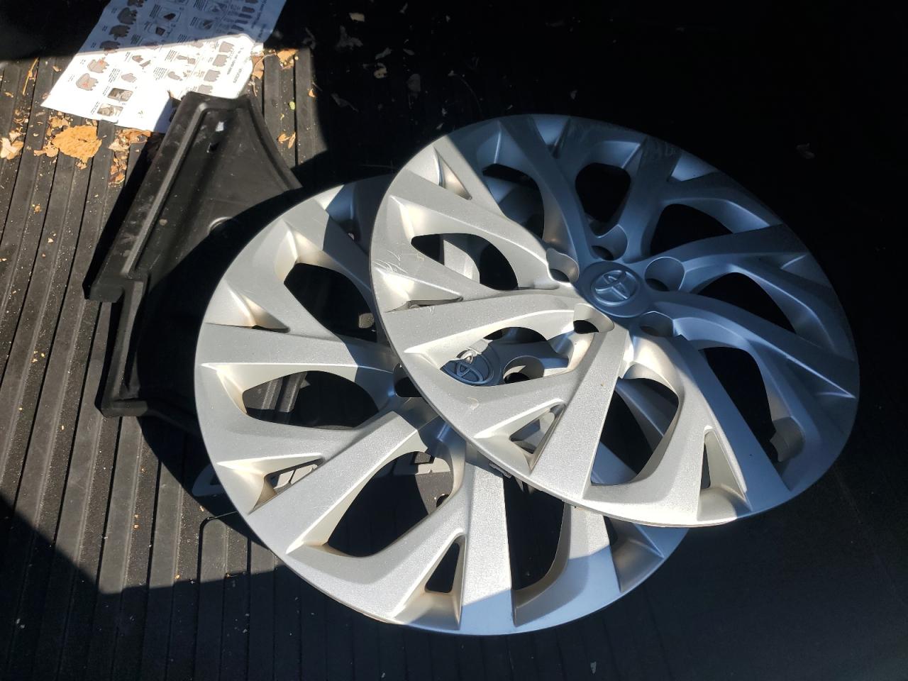 TOYOTA COROLLA 2019 — 13