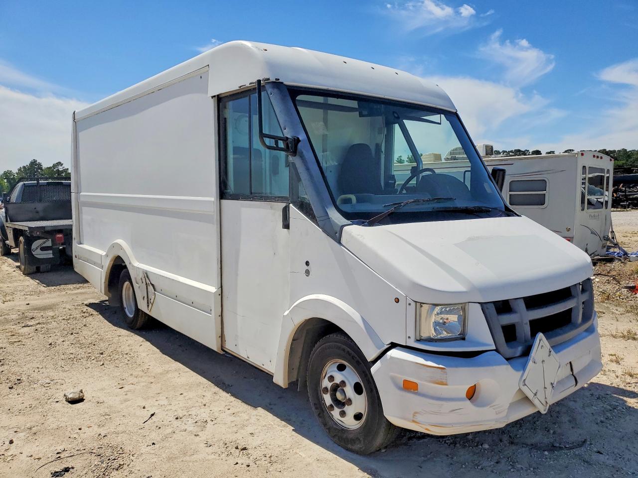 ISUZU NPR 2015 — 5