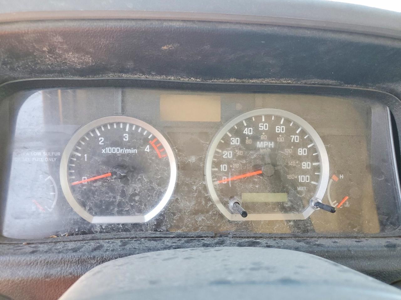 ISUZU NPR 2015 — 10