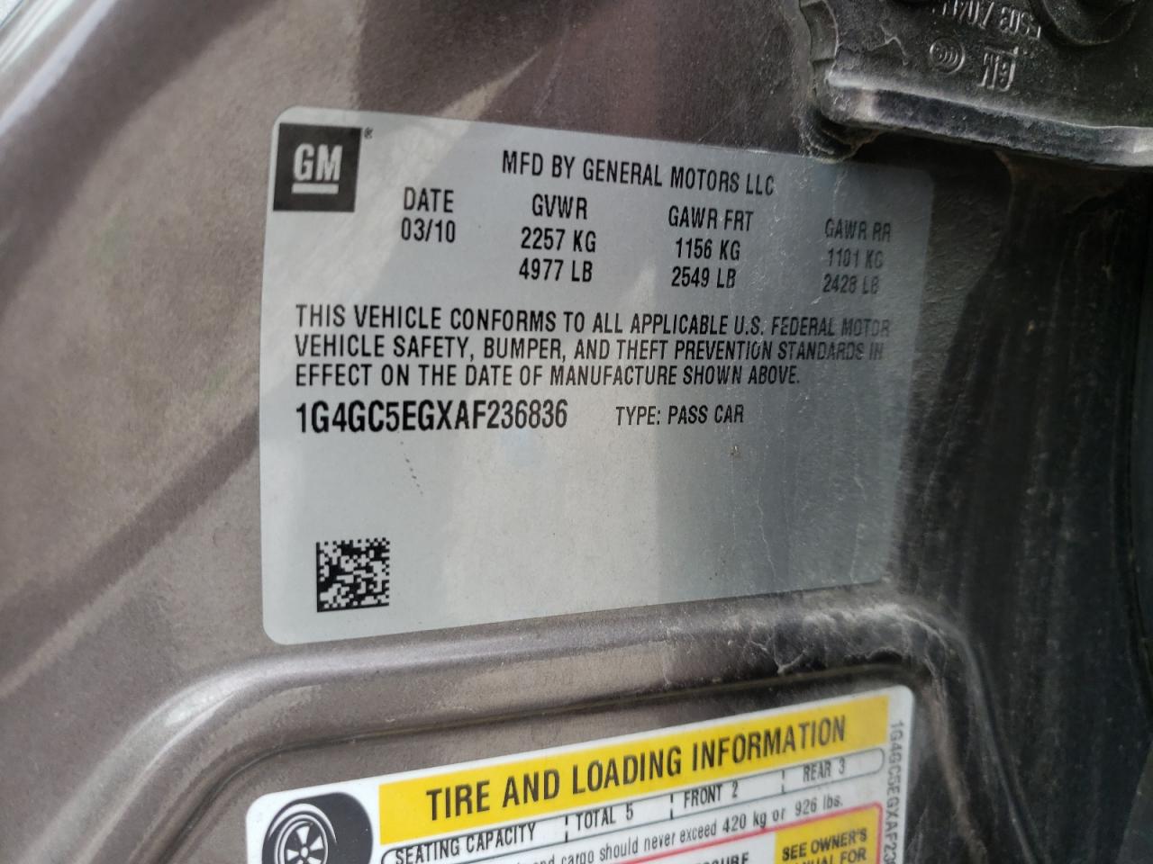BUICK LACROSSE 2010 — 13