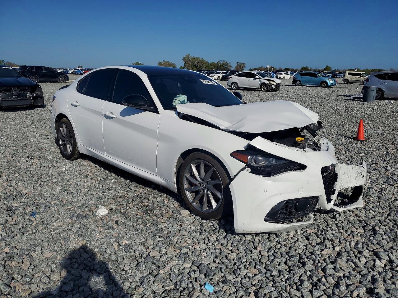 2024 ALFA ROMEO GIULIA TI