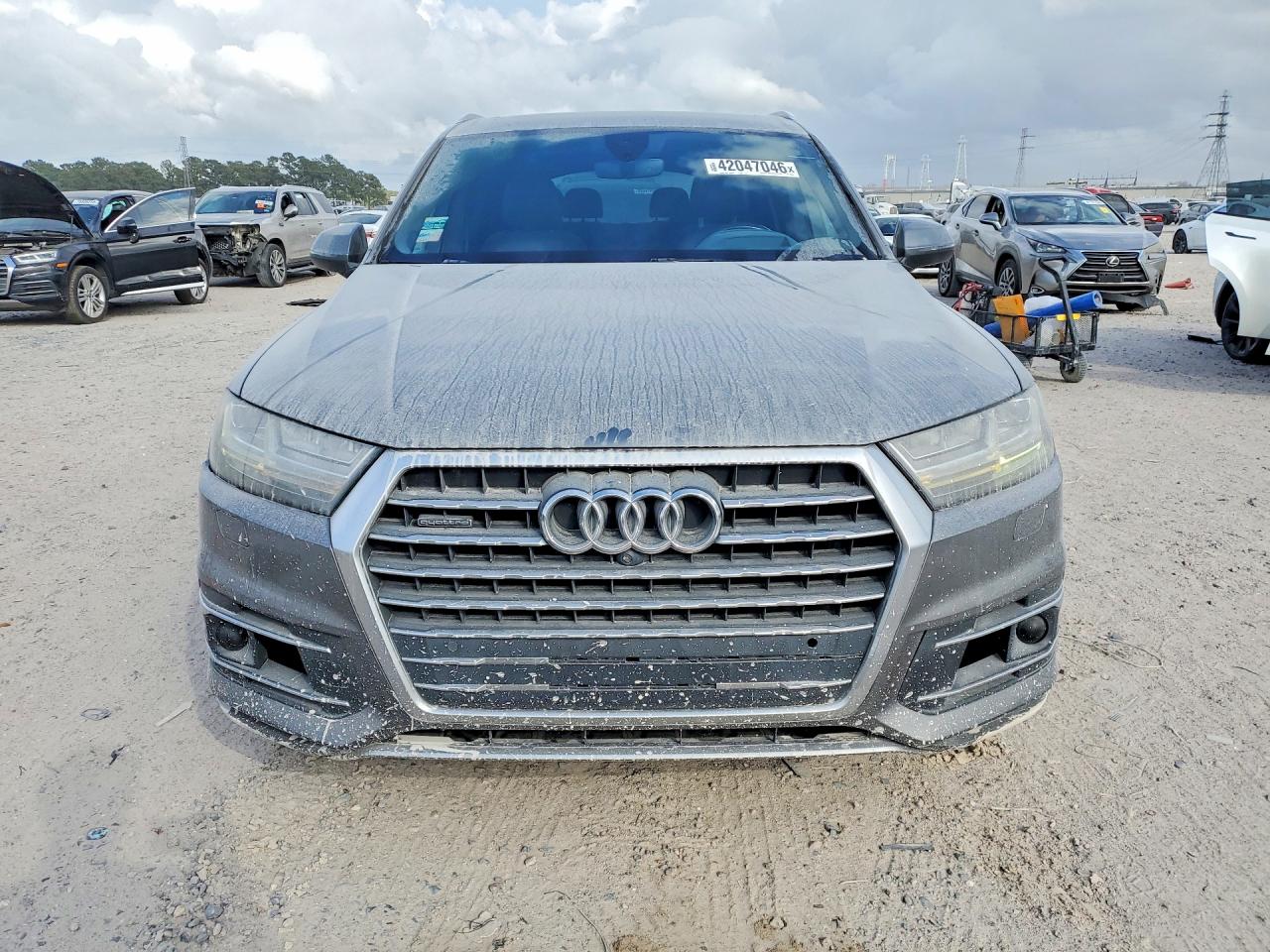 AUDI Q7 2018 — 6