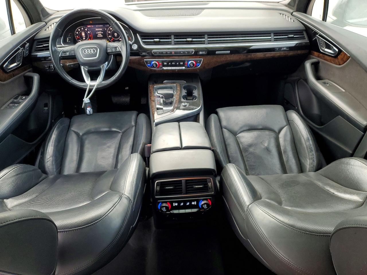 AUDI Q7 2018 — 9