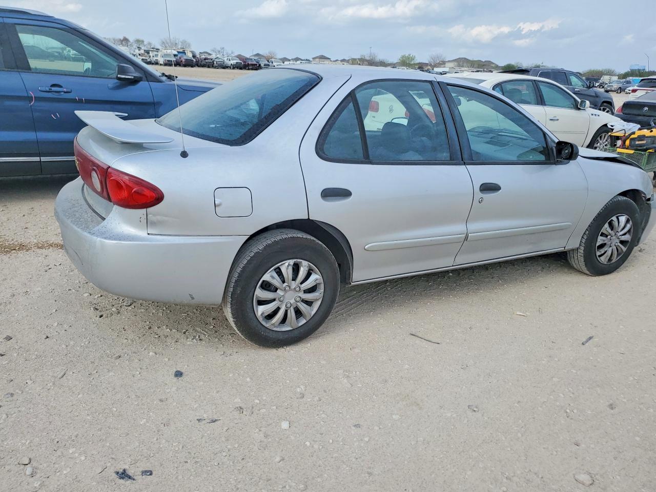 CHEVROLET CAVALIER 2004 — 4