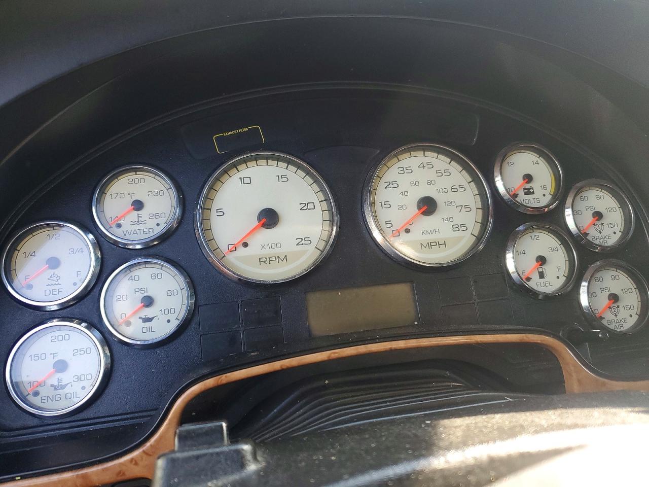 INTERNATIONAL PROSTAR 2015 — 9