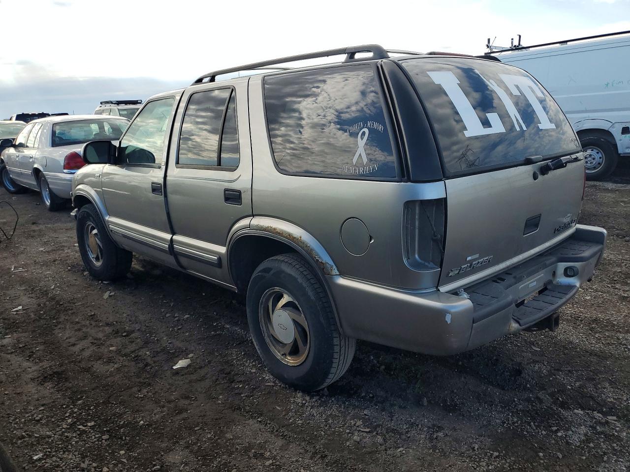 CHEVROLET BLAZER 2001 — 3