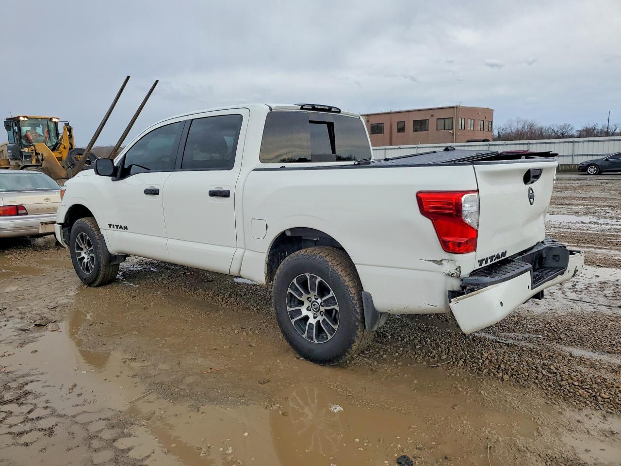 NISSAN TITAN 2021 — 3