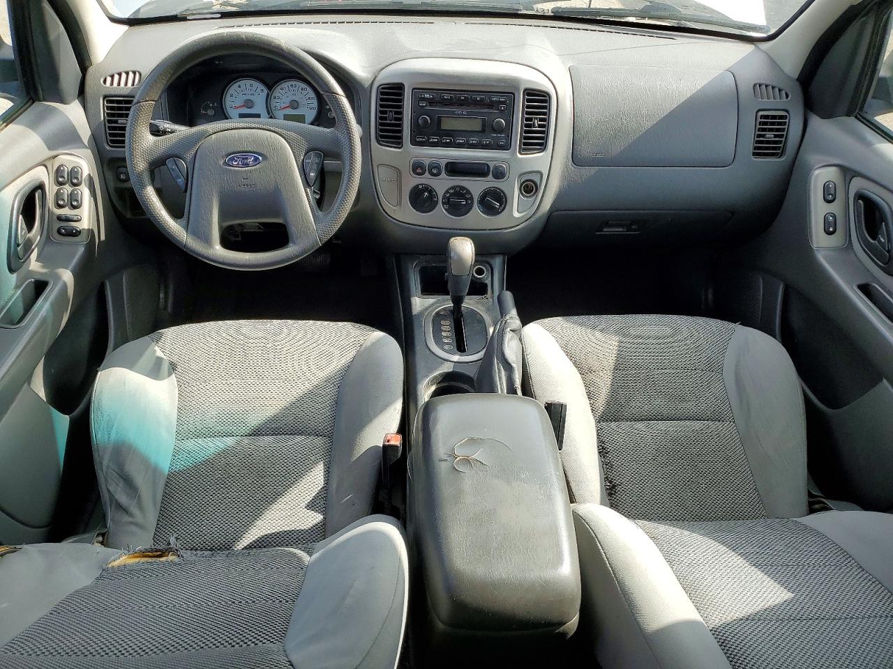 FORD ESCAPE 2005 — 9